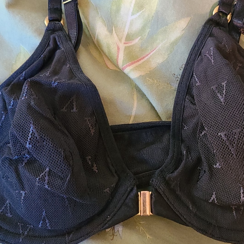 Victoria's Secret bra
